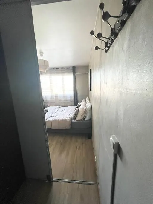 Apartment Grand Appartement Idealement Situe Villeurbanne France